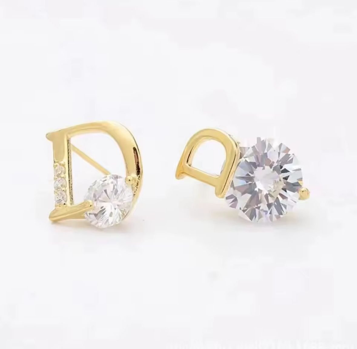 Asymmetric Zircon Letter D Stud Earrings