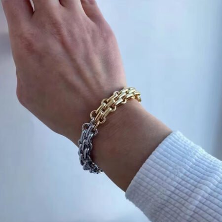 Rock toggle clasp bracelet