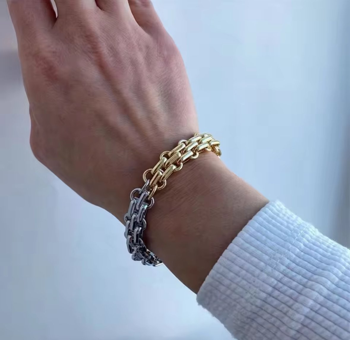 Rock toggle clasp bracelet